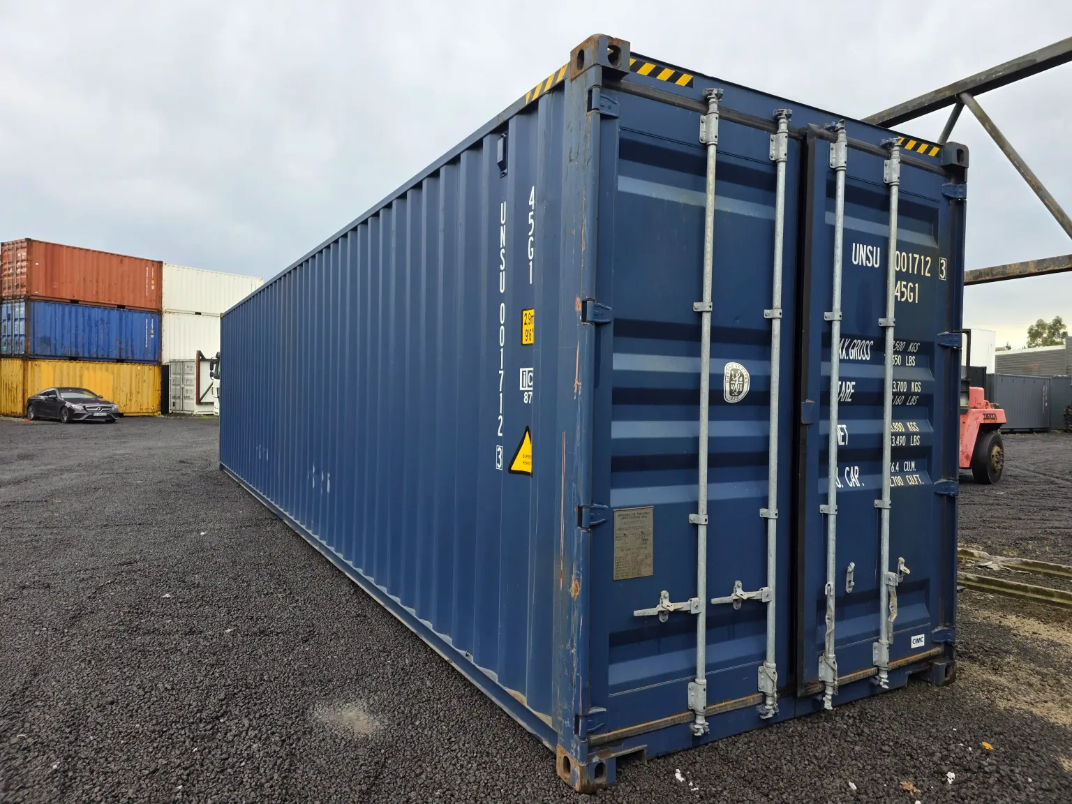 Container Maritim Uzat de 40 Picioare High Cube (HC)